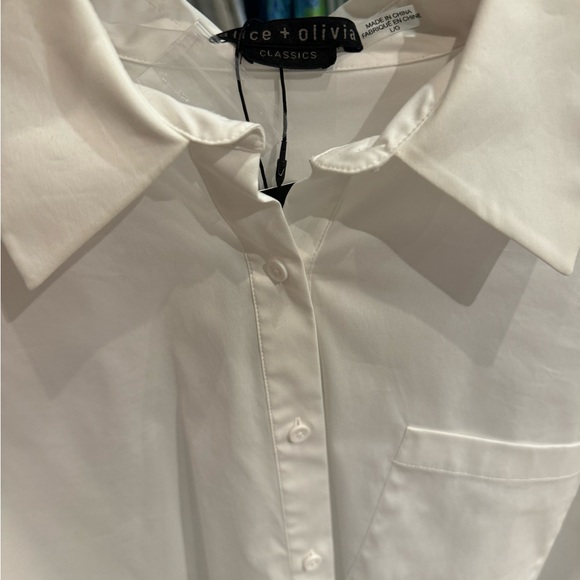 New! Alice+Olivia Classic Finley Cropped Button Down Top, Large - Picture 6 of 7